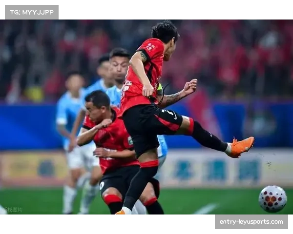 深圳新鹏城本科维奇头球梅开二度 暴露对手防空体系漏洞 深圳新鹏城本科维奇头球梅开二度 暴露对手防空体系漏洞